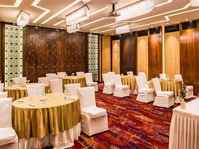 Fariyas Hotel with Conference Room, Hall and Banquet in South Mumbai Colaba