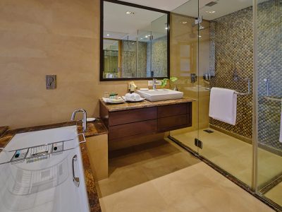 Classic-Suites-bath